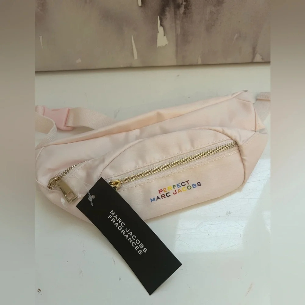 ! MARC JACOBS NWT Perfect Fragrance Pale Pink Fanny Pack/Belt Bag